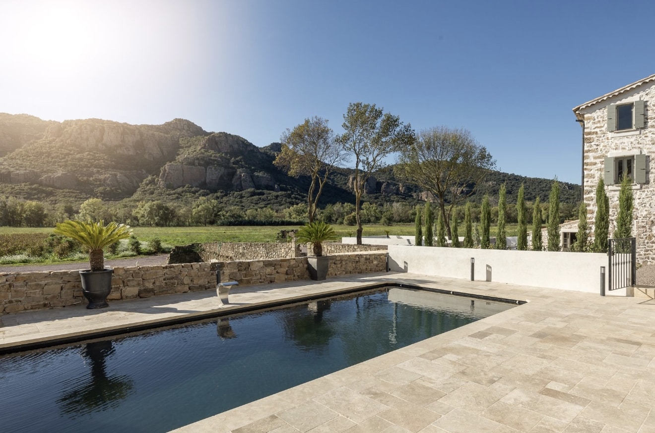 Piscine - Domaine les Terres du Soleil