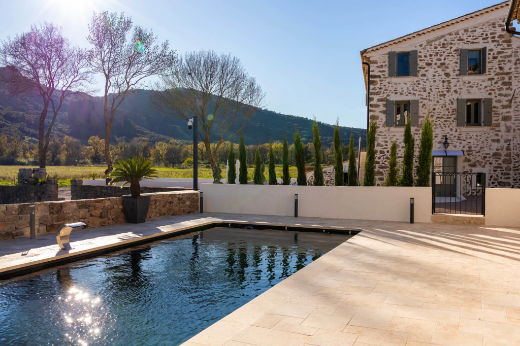 Piscine - Domaine les Terres du Soleil