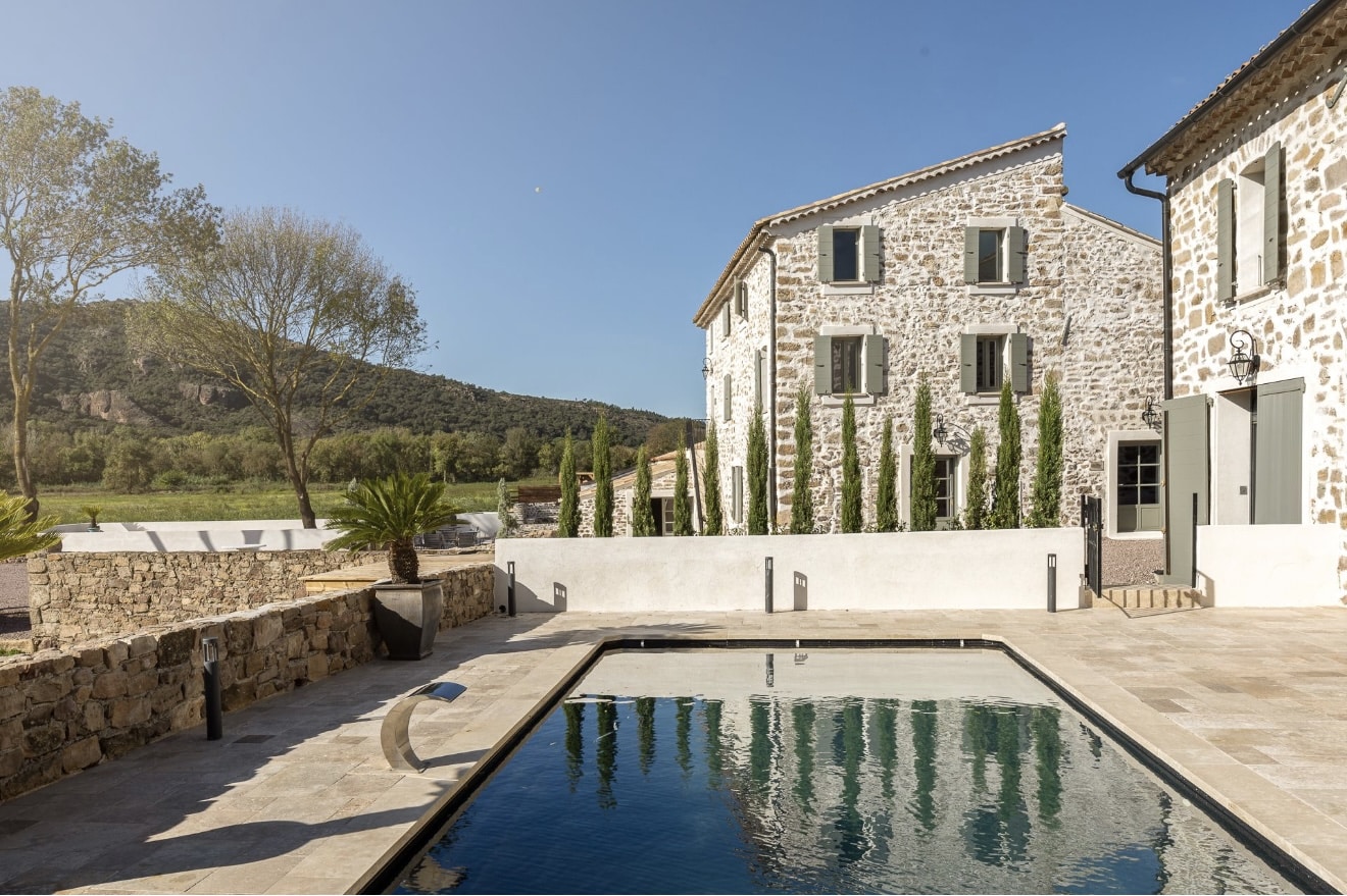 Piscine - Domaine les Terres du Soleil